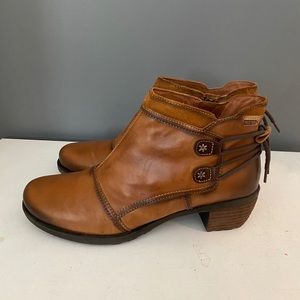 Pikolinos Le Mans Leather Ankle Bootie EU41